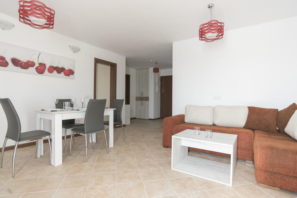 Oasis Resort & Spa Cozy Apartments Lozenets Dış mekan fotoğraf